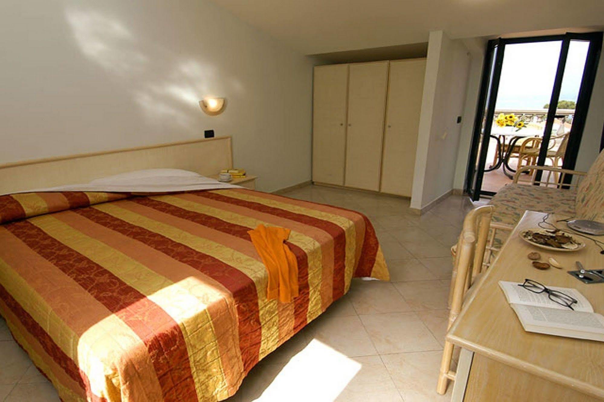 Hotel Eden Sorrento Exterior photo