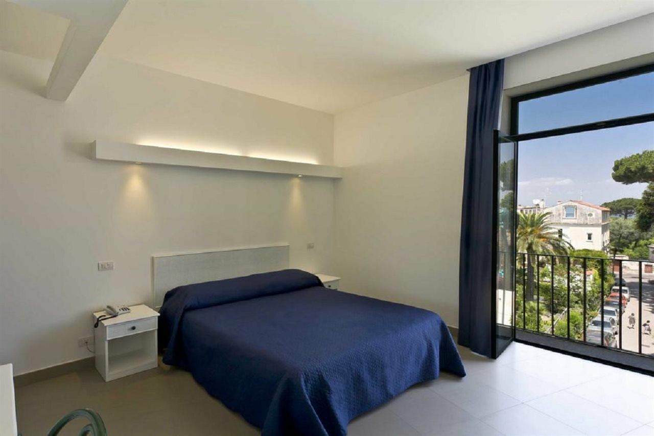 Hotel Eden Sorrento Exterior photo